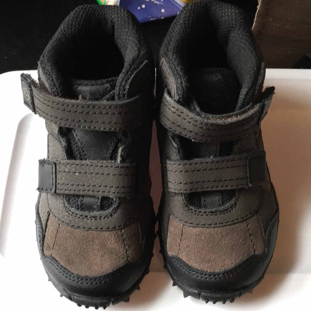 Stride Rite Rugged Ritchie Boots